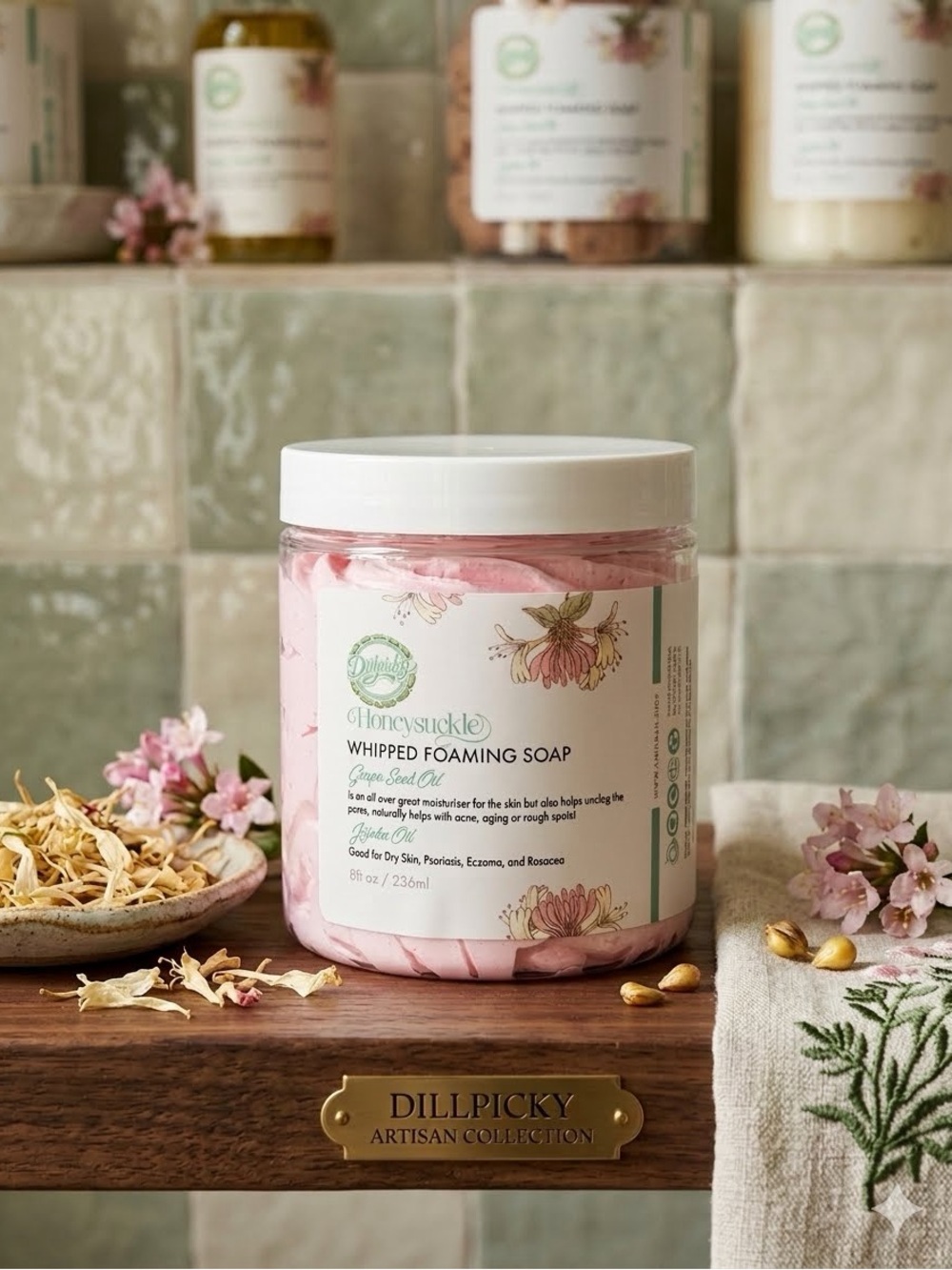 AMINNAH Honeysuckle Whipped Foaming Soap — NEW